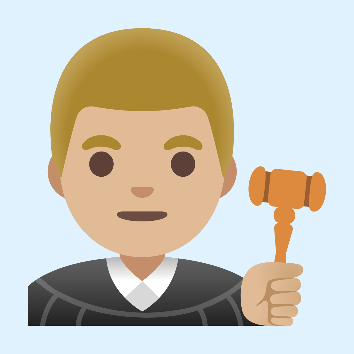 👨🏼‍⚖️ Man judge: medium-light skin tone